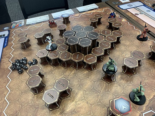 画像ギャラリー No.021のサムネイル画像 / 第一の矢は「ポケモン」と「ガンダム」。“作る”と“遊ぶ”の両立を目指すバンダイの新テーブルゲームブランド発表会&試遊レポート