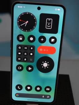 ���������꡼ No.002�Υ���ͥ������ / ��Phone (3a) Community Edition�פ�����Ϫ�ܤ��줿�ݥåץ��åץ��٥�Ȥ��ݡ��ȡ�90ǯ���Ⱦ�Υ����ൡ��פ碌��ǥ�����̥��