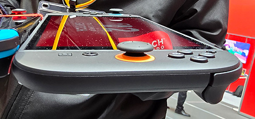 ���������꡼ No.005�Υ���ͥ������ / �̿��Ǹ����Nintendo Switch 2�ס��ͤ�ȴ���줿��Joy-Con 2�פλȤ��䤹����æ˹����Switch 2����θ���