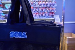 画像ギャラリー No.038のサムネイル画像 / 「SEGA STORE TOKYO」オープニングセレモニーをレポート。店舗限定アイテムも含め多彩なラインナップに注目だ