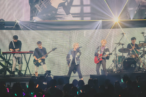 ꡼ No.006Υͥ / UniteUp!׹Ʊ饤֡sMiLea LIVE -Fly into the Uni:Birth-ץݡȡ˥2Фƴ¿ɥץȡɤܵ