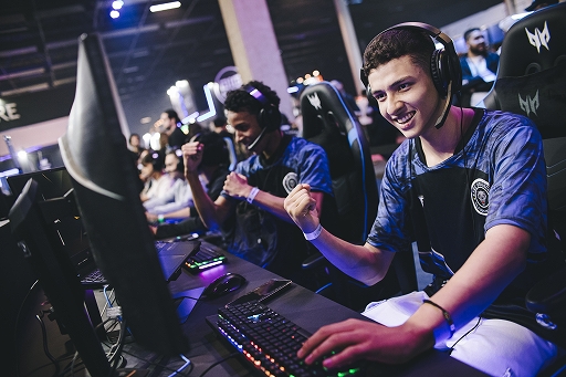 ���������꡼ No.003�Υ���ͥ������ / Future Publishing��ŤΥ饤�֥��ȥ꡼�ߥ����ȡ�FGS Live From gamescom latam�ס����ܻ���5��3��2��00�����ۿ�