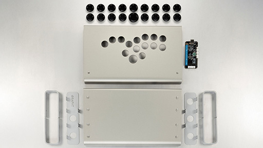 ���������꡼ No.005�Υ���ͥ������ / �桼�����ȼ��Υ��������ɥ��ƥ��å���������ʡ�iO�פ�ȯ�䡣�ܥ���䥹�ƥ��å����������������ʸ�Ǥ���