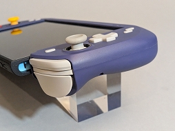 画像ギャラリー No.010のサムネイル画像 / Switch2用合体型ゲームパッド「abxylute N6」をレビュー。ゲームキューブをイメージしたデザインにマクロや連射機能を搭載