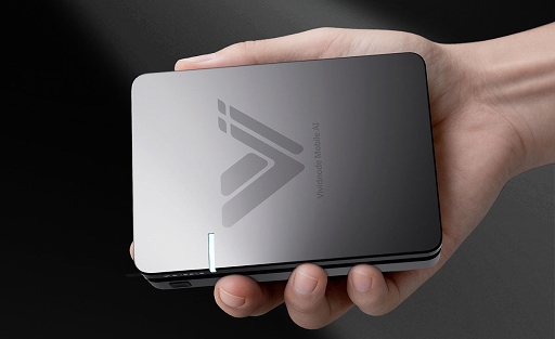 画像ギャラリー No.007のサムネイル画像 / ミニ系ハードの瑞起，AI処理に特化したモバイルPC「Vividnode Mobile AI」を発表。クラウドファンディング実施中