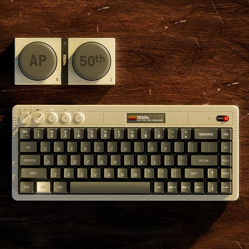 画像ギャラリー No.001のサムネイル画像 / Apple IIにインスパイアされた68キーボードが予約受付中。見た目はレトロだが,中身は最新仕様で,キーと筐体にはアルミニウム素材を採用