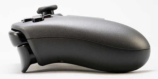 画像ギャラリー No.011のサムネイル画像 / Valveの新世代ゲームパッド「Steam Controller」をテスト。シンプルさとカスタマイズ性を兼ね備えた面白いゲームパッドだ