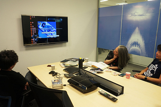 画像ギャラリー No.018のサムネイル画像 / 「serial experiments lain」の20周年を記念し,主要スタッフにゲーム版をプレイしてもらった。次作は「誰かが適当に作ったら」?