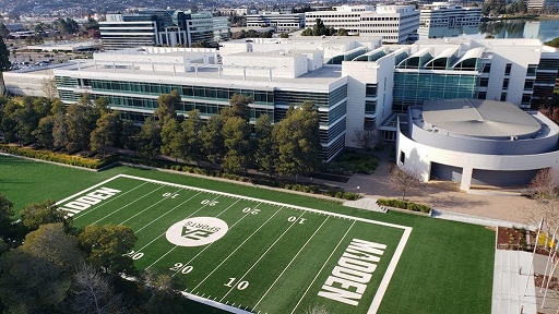 ���������꡼ No.003�Υ���ͥ������ / Electronic Arts��������פ�ȯɽ�����⳰�γ�ȯ��������礷��EA Entertainment��EA SPORTS��2�֥��ɤؤȽ���