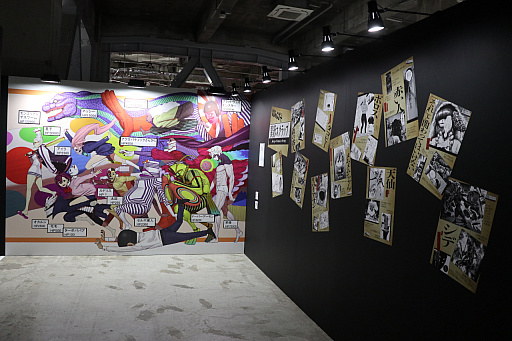 画像ギャラリー No.026のサムネイル画像 / 「少年ジャンプ+展」が東京・天王洲にて開催中。数々の人気作品を輩出しているマンガ誌アプリの10年を堪能できた内覧会をレポート
