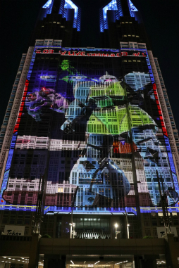 ���������꡼ No.005�Υ���ͥ������ / �����ģ�����̤򥬥���ब�Ĳ�̵�Ԥ����Ӳ�롣�ץ������������ޥåԥ󥰡�TOKYO Night & Light�פˤơ���TOKYO GUNDAM IN THE FUTURE�׾����