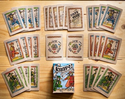 画像ギャラリー No.002のサムネイル画像 / リズムに乗って戦う剣術カードゲームがクラファン中。3つの構えを使い分け，相手の手の内を読みつつ，自分の勝ちも見逃さないように戦う