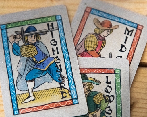 画像ギャラリー No.003のサムネイル画像 / リズムに乗って戦う剣術カードゲームがクラファン中。3つの構えを使い分け，相手の手の内を読みつつ，自分の勝ちも見逃さないように戦う