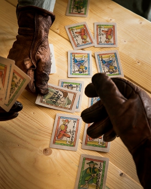 画像ギャラリー No.006のサムネイル画像 / リズムに乗って戦う剣術カードゲームがクラファン中。3つの構えを使い分け，相手の手の内を読みつつ，自分の勝ちも見逃さないように戦う