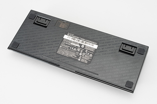 画像集#011のサムネイル/【PR】Razerのミニキーボード「BlackWidow V3 Mini」を試す。ワイヤレスでもUSBでも使える便利さが魅力だ
