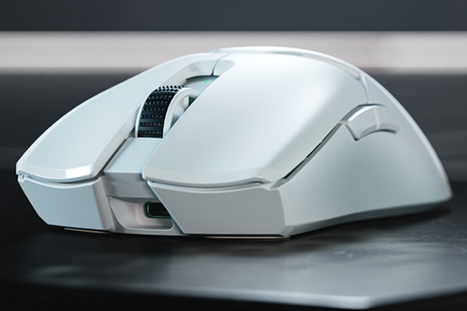 画像集#002のサムネイル/Razer，重量約58gのワイヤレスマウス「Viper V2 Pro」を5月20日に発売。ガラス面でも使える新型センサーと9000万回の打鍵に耐えるスイッチを採用