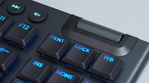 画像ギャラリー No.035のサムネイル画像 / 薄型キーの10キーレスワイヤレスキーボード「G915 X LIGHTSPEED TKL」。正当進化を遂げたロープロファイル勢のアイドルだ