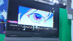 画像ギャラリー No.018のサムネイル画像 / 鮮烈な色が精神を揺らす。360度パノラマを見回し，他者の思考に干渉する「The Colour Beyond: A Zeroth Kind」のひと味違う恐怖［CJ2026］