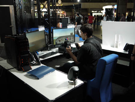 #008Υͥ/TGS 2010Ͽ͵PC14ȥʴĶǥץ쥤Ǥ㤦Gaming PC Worldץ֡ݡ