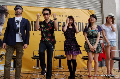 画像ギャラリー No.027のサムネイル画像 / 小島秀夫監督が世界を回る！　「メタルギア」シリーズ最新作の発売を記念してスタートした「METAL GEAR SOLID PEACE WALKER WORLD TOUR 2010」初日の模様をレポート