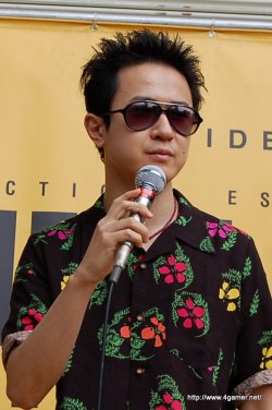 画像ギャラリー No.029のサムネイル画像 / 小島秀夫監督が世界を回る！　「メタルギア」シリーズ最新作の発売を記念してスタートした「METAL GEAR SOLID PEACE WALKER WORLD TOUR 2010」初日の模様をレポート