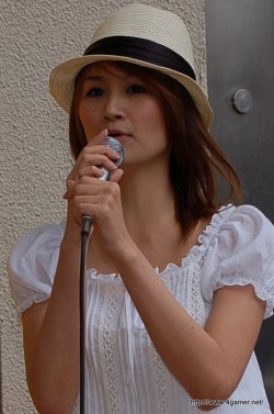 画像ギャラリー No.032のサムネイル画像 / 小島秀夫監督が世界を回る！　「メタルギア」シリーズ最新作の発売を記念してスタートした「METAL GEAR SOLID PEACE WALKER WORLD TOUR 2010」初日の模様をレポート