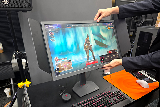 画像ギャラリー No.010のサムネイル画像 / TN液晶+直下型LEDで有機ELよりも残像感が少ないバトルロイヤル向けディスプレイ「XQ2566X」がBenQ ZOWIEから発売
