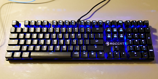 ROCCATΥѥȤʥե륭ܡɡSuoraפιȯ䤬ꡣѸǤ715ܸǤ8ܤ