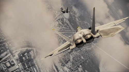 GamescomŻ߲ʤΤˤϡACE COMBAT ASSAULT HORIZONסκǿ4GamerUpǺ90ʾ