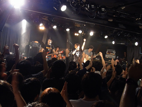 #009Υͥ/GuitarFreaksXG3  DrumManiaXG3פοʤ¿Ϫ줿THE GITADO LIVE 2011Υơݡ 