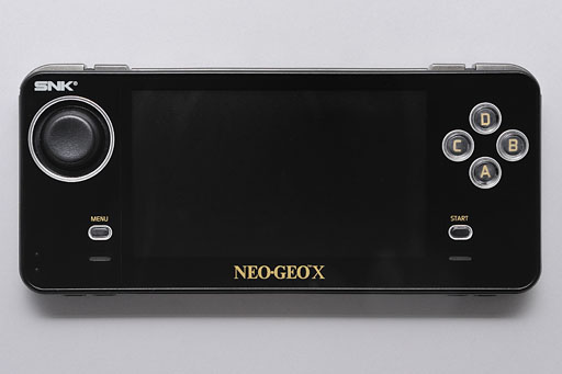 画像ギャラリー No.011のサムネイル画像 / ネオジオを現代に蘇らせる「NEOGEO X」は買いか。使い勝手からその正体まで徹底解剖