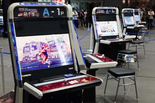 画像ギャラリー No.001のサムネイル画像 / AC版「ウルトラストリートファイターIV」全国大会「一秋千撃杯」東京予選フォトレポート。決勝大会に駒を進める4チームと8名の強豪が決定