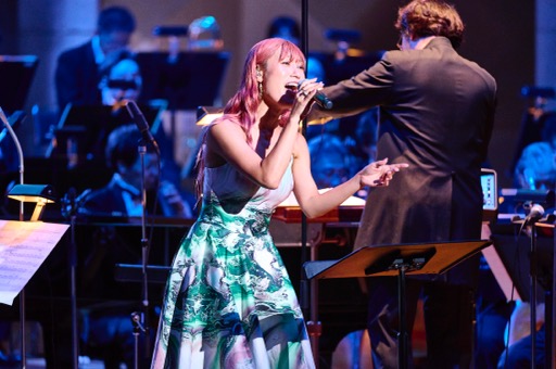 画像ギャラリー No.008のサムネイル画像 / この世に初めて生まれた魔法は音楽なのよ。一度聞いたら忘れられない楽曲の数々が演奏された「メタファー:リファンタジオ オーケストラコンサート」