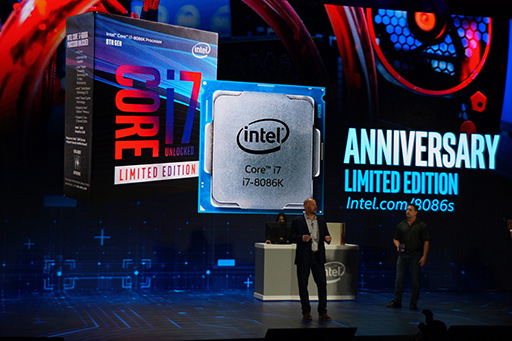 COMPUTEX϶50ǯǰCPU³PC򥢥ԡ롣ǯоȤ28CPUΥǥϪIntelĴֱݡ