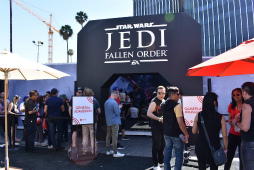 画像集 No.001のサムネイル画像 / ［E3 2019］「Star Wars ジェダイ：フォールン・オーダー」ゲームプレイデモがEA PLAY会場で公開。映画さながらの演出で新たな“スターウォーズ体験”を実現