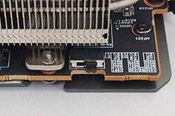 画像集#016のサムネイル/AMD最上位のGPU「Radeon RX 6950 XT」は，GeForce RTX 3090と戦えるのか？ PowerColorの「RED DEVIL RX 6950 XT」で確認してみた