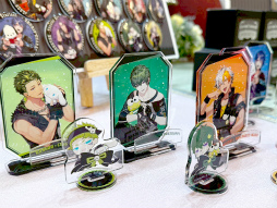 画像ギャラリー No.018のサムネイル画像 / ブラスタ×サンリオの夢のコラボカフェ開催中! ハローキティが推しキャストの誕生日をお祝い