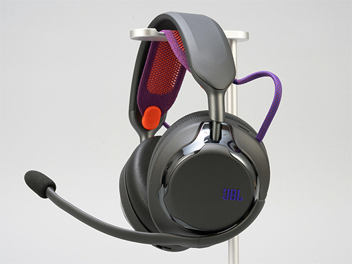 画像ギャラリー No.002のサムネイル画像 / プロ格闘ゲーマーsako選手が太鼓判を押す「JBL Quantum 950」。格闘ゲームにおける音の重要性とは【PR】