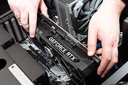 #023Υͥ/PalitΡGeForce RTX 3090 GamingPro OCפ8K٤Ρ֥ǥȡפForza Horizon 4פŬ˥ץ쥤ǤΤ