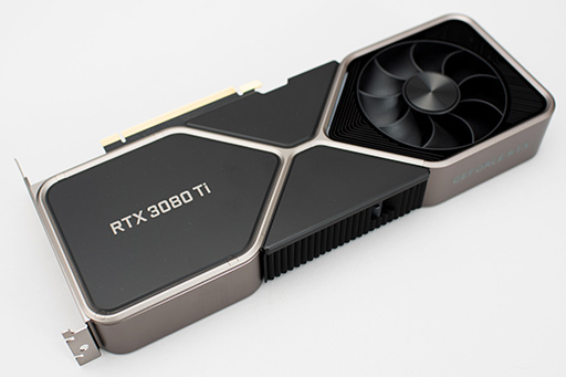 画像集#002のサムネイル/「GeForce RTX 3080 Ti Founders Edition」レビュー。ゲーマー向け最強GPUはGeForce RTX 3090にどこまで迫れるのか