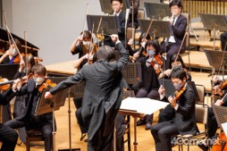 画像集 No.015のサムネイル画像 / 「『聖剣伝説』30th Anniversary Orchestra Concert」レポート。ホール内の空気を震わせる生の音楽が，聴衆を魅了した