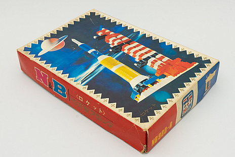 画像集 No.016のサムネイル画像 / Hiro師匠とレゴブロック「Atari 2600」を組み立てよう！ せっかくだから任天堂のアレも持ってきたよ（「買い物Surfer」第10回）