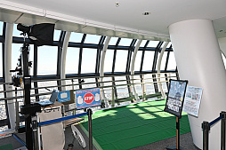 画像ギャラリー No.012のサムネイル画像 / 「東京スカイツリー×魔法少女まどか☆マギカ 月夜のワルツ」内覧会レポート。ソラカラちゃんは,鹿目まどかをイメージしたコスチュームに