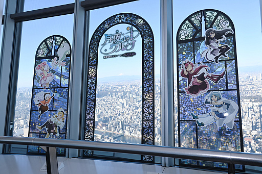 画像ギャラリー No.022のサムネイル画像 / 「東京スカイツリー×魔法少女まどか☆マギカ 月夜のワルツ」内覧会レポート。ソラカラちゃんは,鹿目まどかをイメージしたコスチュームに