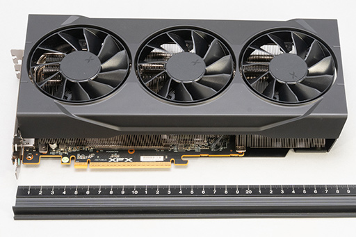画像ギャラリー No.010のサムネイル画像 / AMDの新ミドルハイGPU「Radeon RX 9070 GRE」は,RX 9070とRX 9060 XTの間に入り,ゲームによってはGeForce RTX 5070を上回ることも