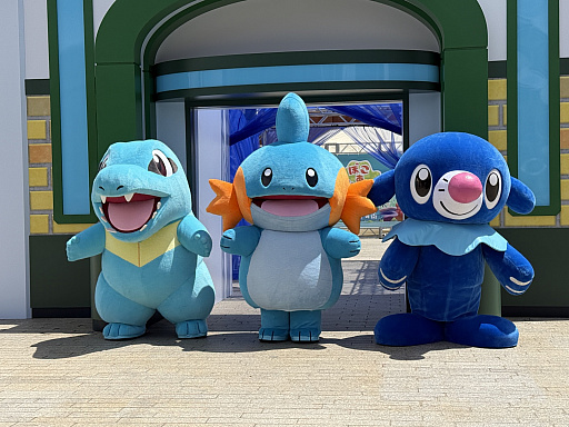 画像ギャラリー No.023のサムネイル画像 / 「ぽこ あ ポケモン」の世界へつながるゲートが横浜赤レンガ倉庫に開通！　「リアル『ぽこポケ』体験！『ブクブクうみぞこの街』」を先行体験