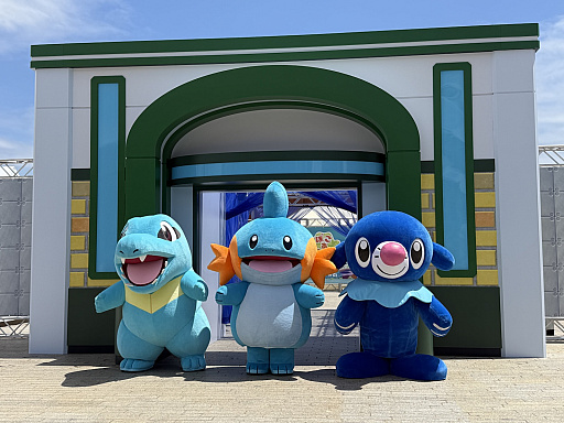 画像ギャラリー No.024のサムネイル画像 / 「ぽこ あ ポケモン」の世界へつながるゲートが横浜赤レンガ倉庫に開通！　「リアル『ぽこポケ』体験！『ブクブクうみぞこの街』」を先行体験