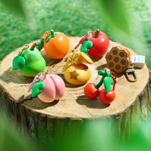 画像ギャラリー No.001のサムネイル画像 / カプセルトイ「フルーツキーホルダーコレクション どうぶつの森」，Nintendo TOKYO/OSAKA/KYOTO/FUKUOKAでの一般販売を本日開始