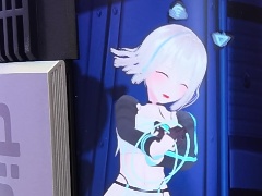中国発のAIキャラクターポッド「Dipal D1」，VRMやFBXなどのモデルを導入でき，自由にカスタマイズできる。日本語にも対応し，値段は約16万円［CJ2026］