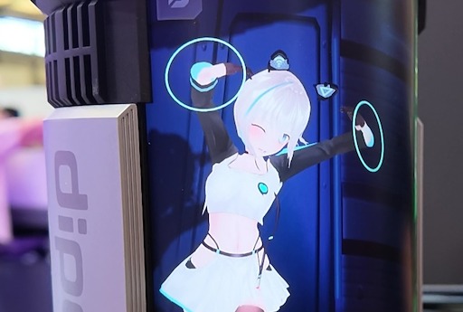 画像ギャラリー No.015のサムネイル画像 / 中国発のAIキャラクターポッド「Dipal D1」，VRMやFBXなどのモデルを導入でき，自由にカスタマイズできる。日本語にも対応し，値段は約16万円［CJ2026］